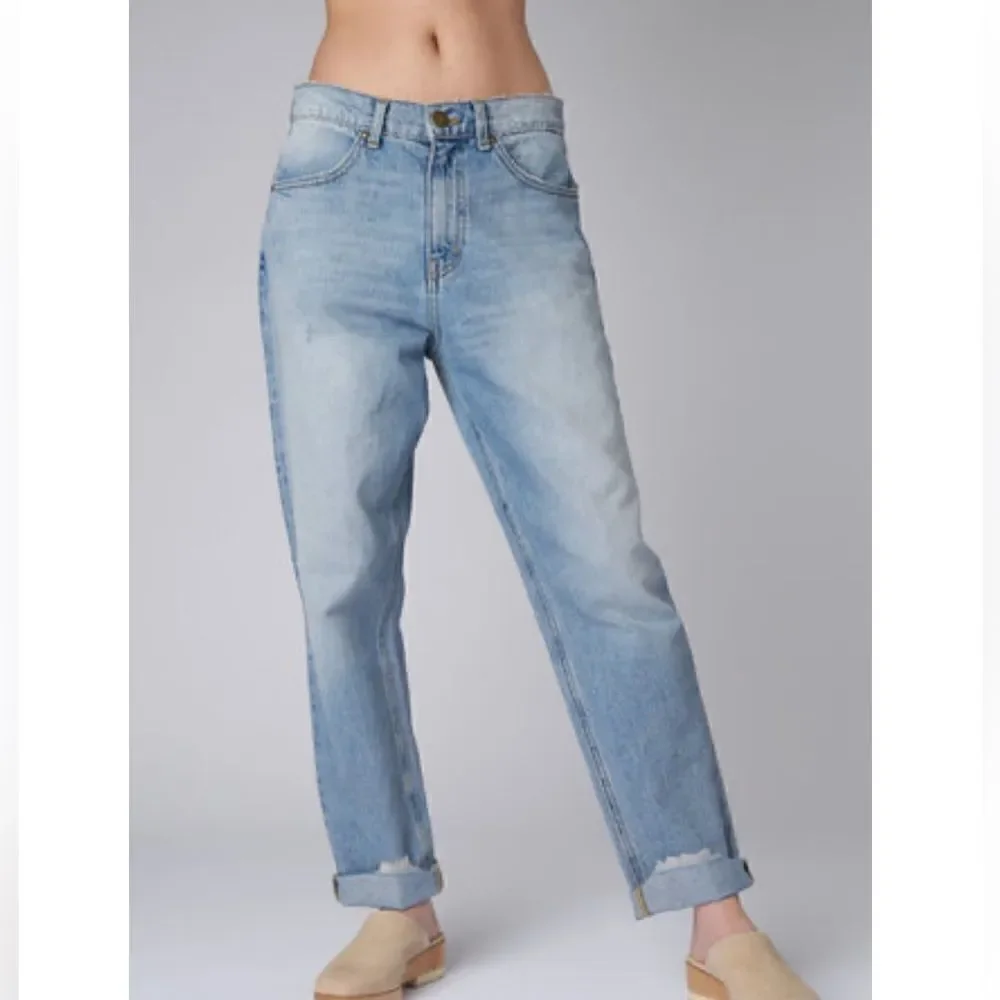 The Great.  THE SLOUCH TAPER JEAN Darker Wash Size 26 - Picture 12 of 15